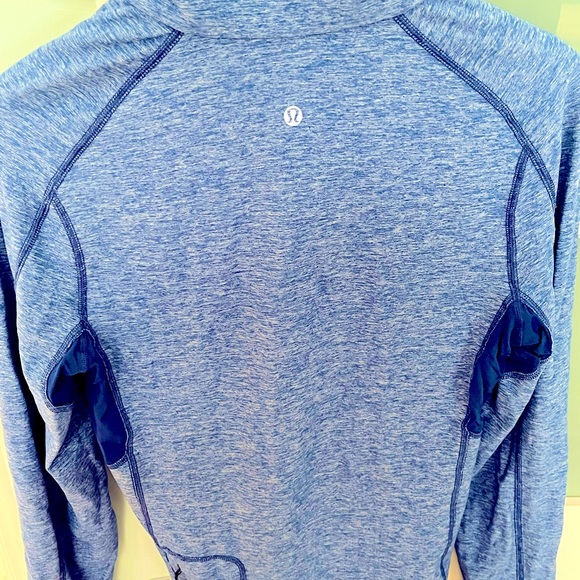 Lululemon quarter zip athletic sweat shirt in near mint condition - Picture 2 of 3